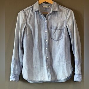 Old Navy Chambray Shirt Medium